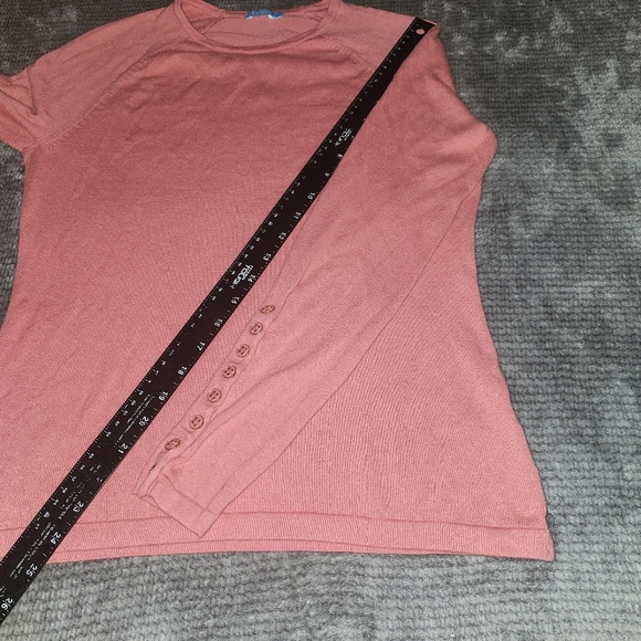 J. Mclaughlin Longsleeve Coral Sweater Sz Small Decorative Buttons Soft Knit, - Picture 7 of 7